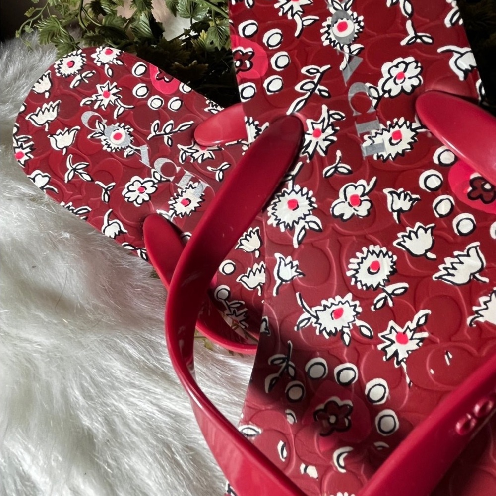 Coach Sandal Flip Flops (6-7) - Picture 4 of 5